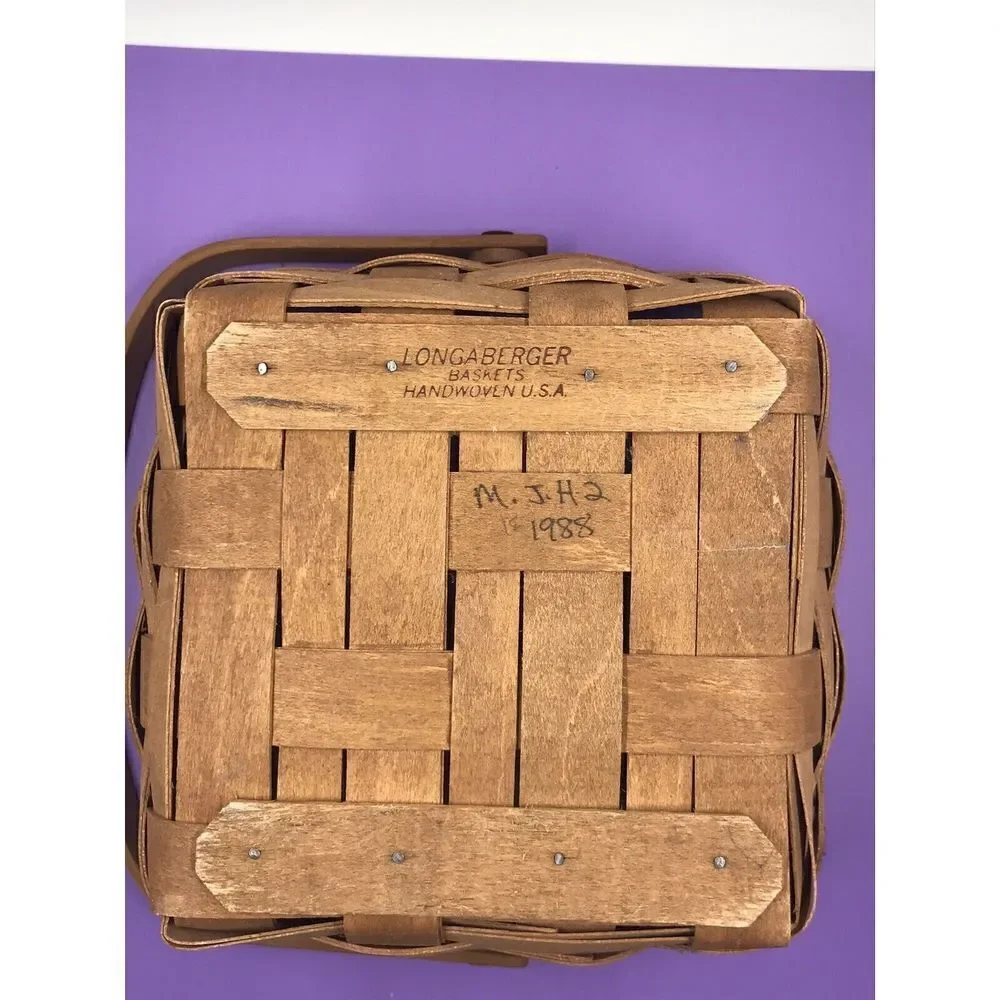 Longaberger medium berry